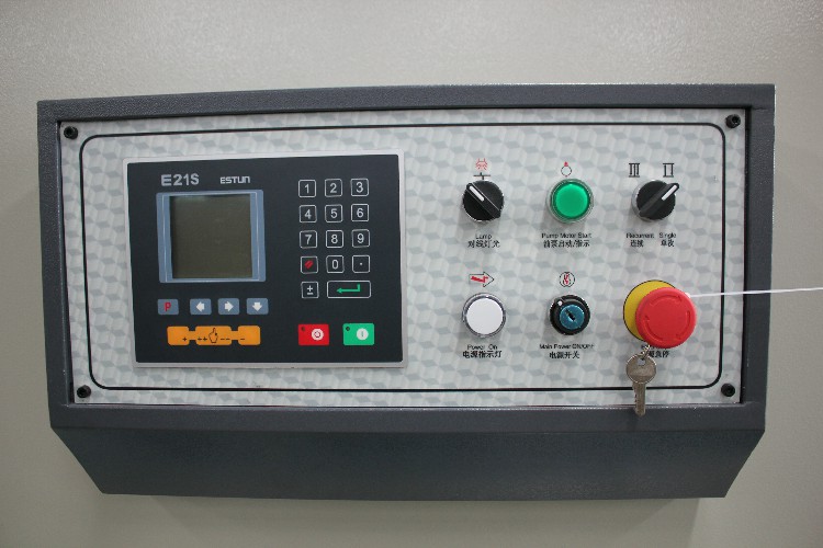 12mm 3200mm Hydraulic Guillotine Shearing Machine Cnc Steel Sheet Cutting Machine 12 mm 3200 mm hidraulični stroj za rezanje giljotine CNC stroj za rezanje čeličnog lima