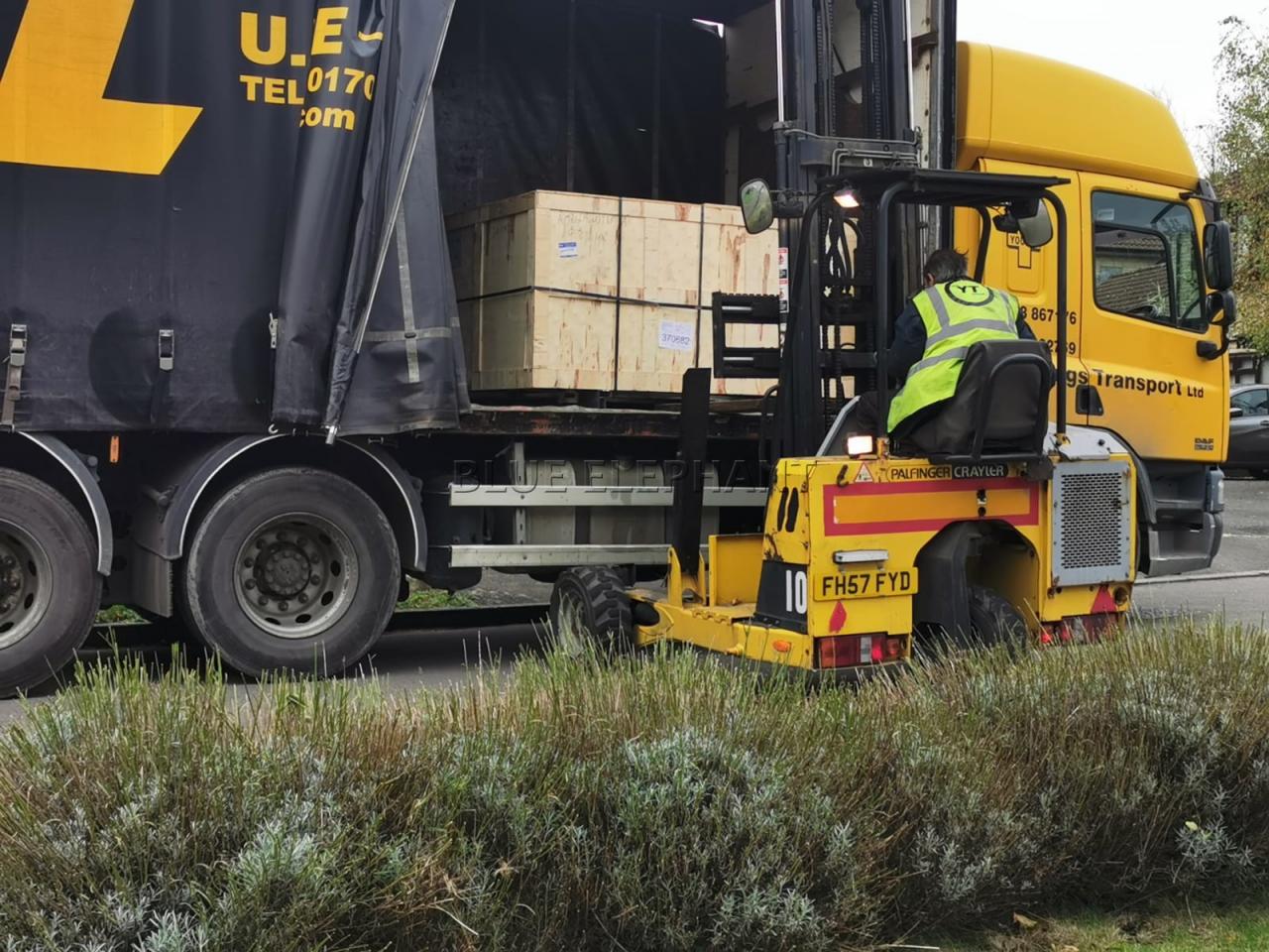 1530 Fiber Laser Cutting Machine For Stainless Steel Carbon Steel Metal Sheet Stroj za lasersko rezanje vlakana 1530 za lim od ugljičnog čelika od nehrđajućeg čelika