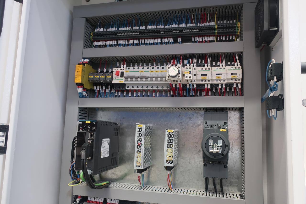 16 mm hidraulični stroj za rezanje giljotine za rezanje lima od 6 metara