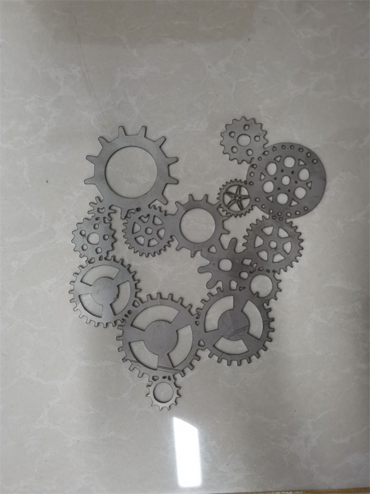 3015 Copper Carbon Stainless Steel Aluminum Iron Metal Cnc Fiber Laser Cutting Machine 3015 bakar ugljik nehrđajući čelik aluminij željezo metal Cnc stroj za lasersko rezanje vlakana