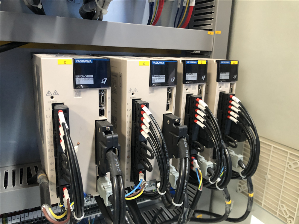 3+1 Axis Cnc Hydraulic Press Brake With Esa System 3+1 osna Cnc hidraulička presa s ESA sustavom