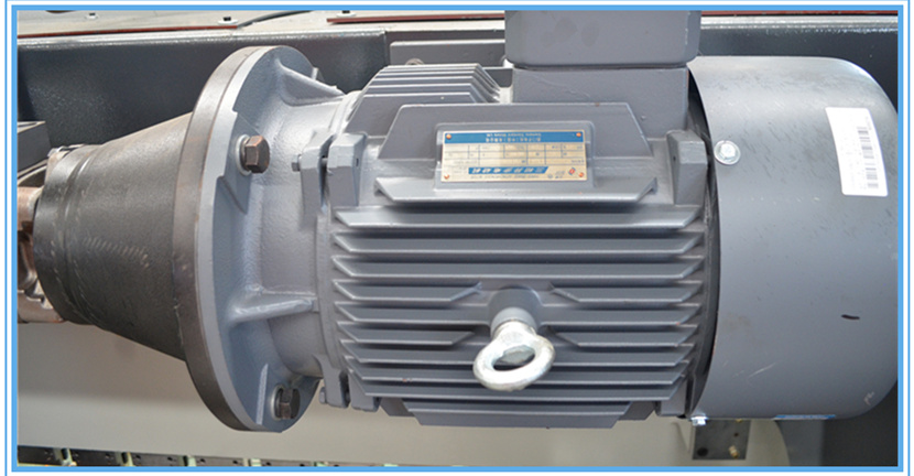 60t Q35-16 Hydraulic Ironworker Shearing Punching Bending And Notching Machine 60t Q35-16 hidraulički stroj za rezanje i probijanje, savijanje i urezivanje