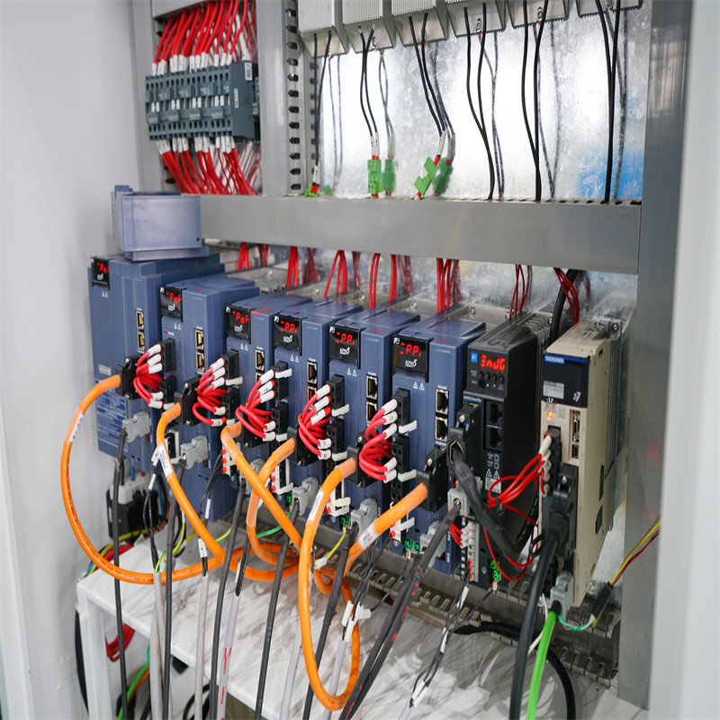 Cnc laserska proizvodnja 500W 1000W 2000W stroj za lasersko rezanje vlakana od nehrđajućeg čelika