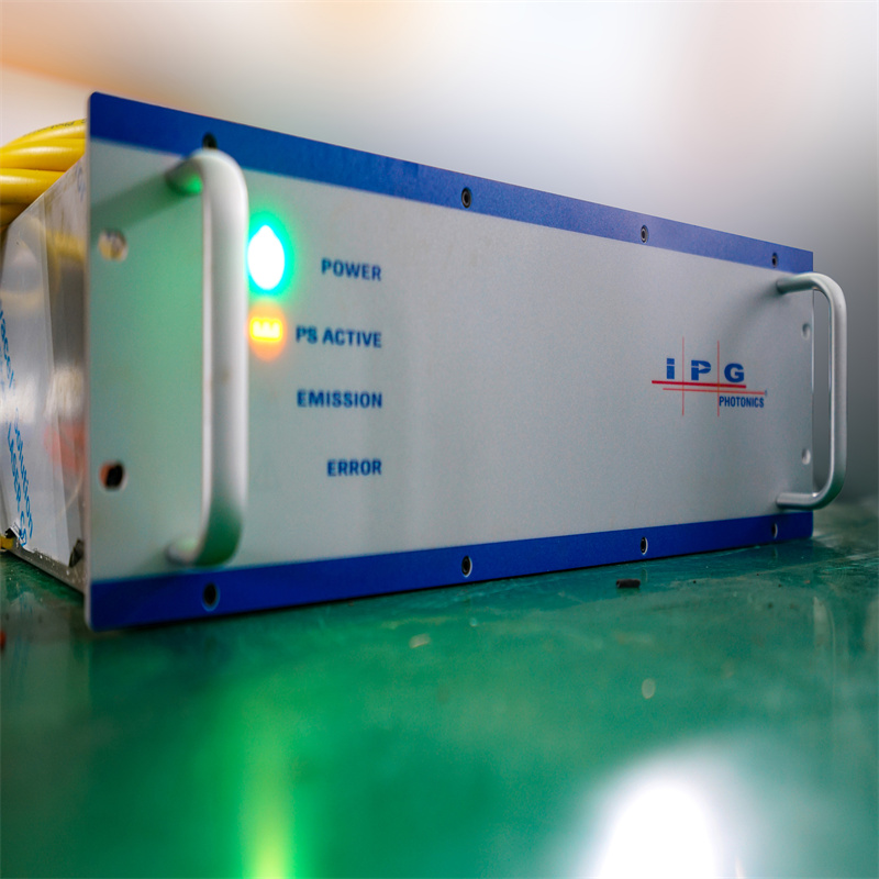 Cnc stroj za lasersko rezanje metalnih vlakana