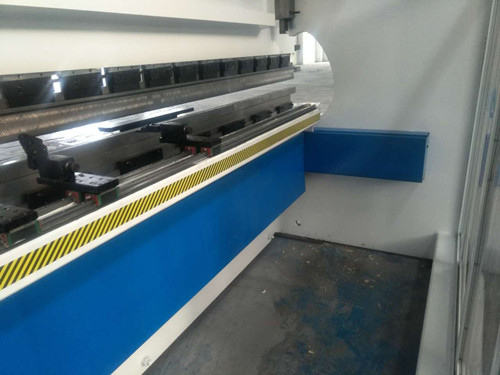 Da53t Cnc System Controller 125t4000 3+1 Axis Cnc Hydraulic Press Brake With Good Quality Da53t Cnc kontroler sustava 125t4000 3+1 osna CNC hidraulička preša kočnica dobre kvalitete