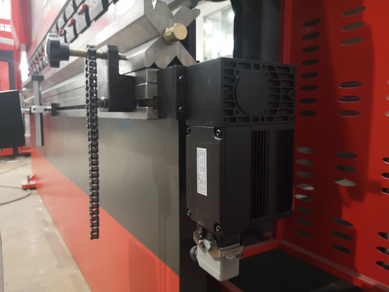 Delem Da66t 125 3+1 4+1 6+1 8+1 Cnc Hydraulic Press Brake For Metal Plate Bending Delem Da66t 125 3+1 4+1 6+1 8+1 Cnc hidraulička presa za savijanje metalnih ploča