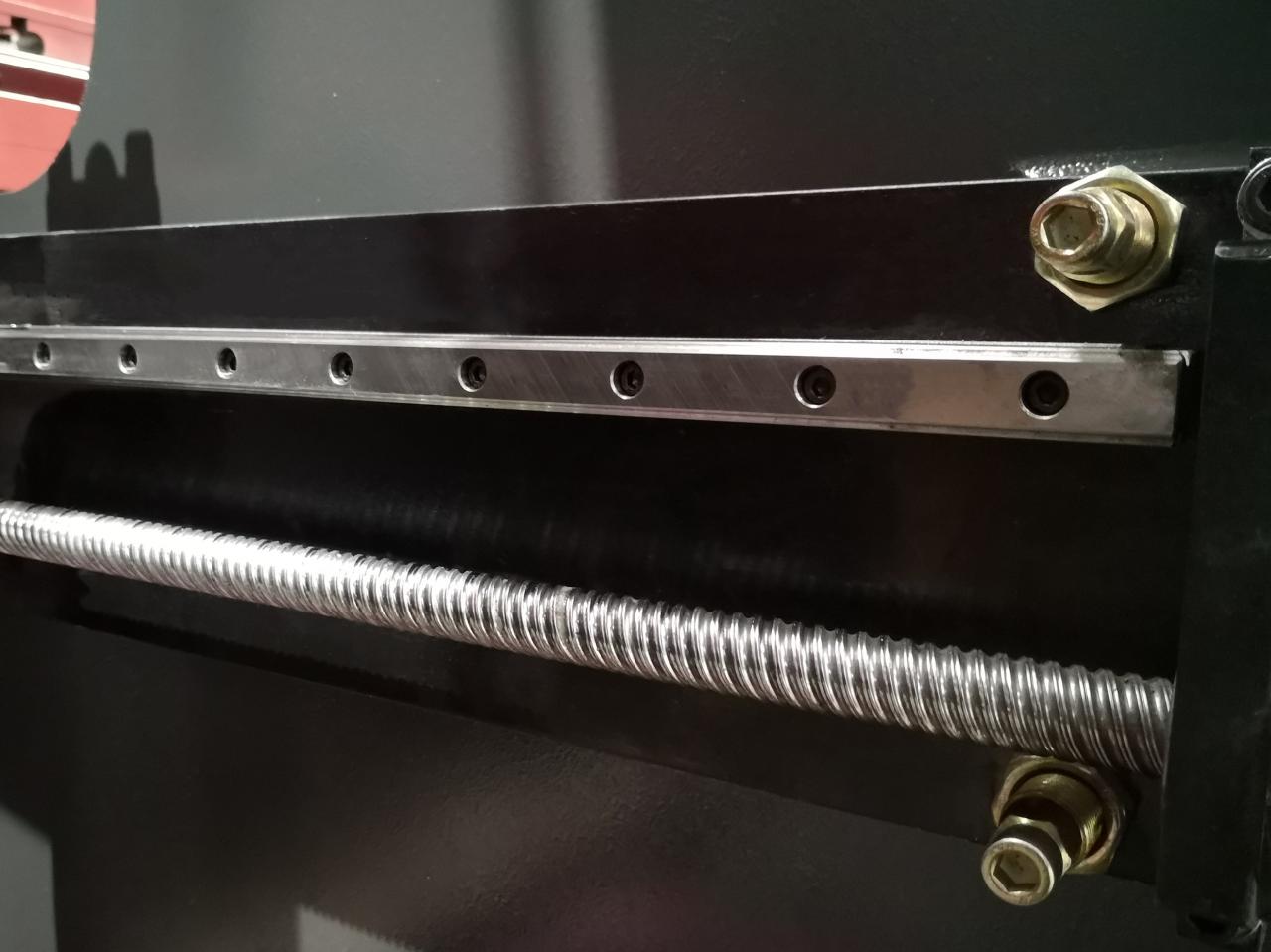 Delem Da66t 125 3+1 4+1 6+1 8+1 Cnc Hydraulic Press Brake For Metal Plate Bending Delem Da66t 125 3+1 4+1 6+1 8+1 Cnc hidraulička presa za savijanje metalnih ploča