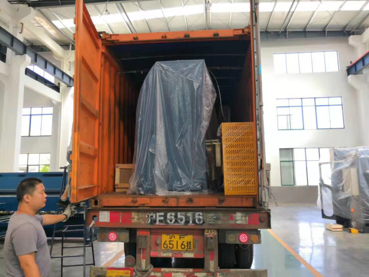 Economic Single Double Worktable Cnc Sheet Metal Fiber Laser Cutting Machine Ekonomski jednostruki dvostruki radni stol Cnc stroj za lasersko rezanje metalnih vlakana