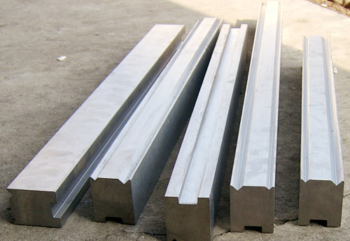 Full Automatic High Power Sheet Bending Machine And Cnc Press Brake Machine Potpuno automatski stroj za savijanje listova velike snage i CNC stroj za prešu