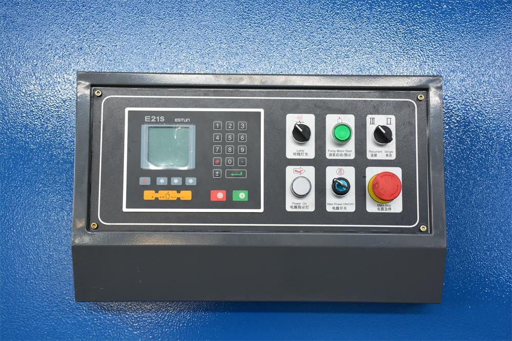 Hydraulic Pendulum Shearing Machine Cnc Automatic Guillotine Shearing Machine Hidraulični stroj za šišanje s klatnom CNC Automatski stroj za šišanje s giljotinom