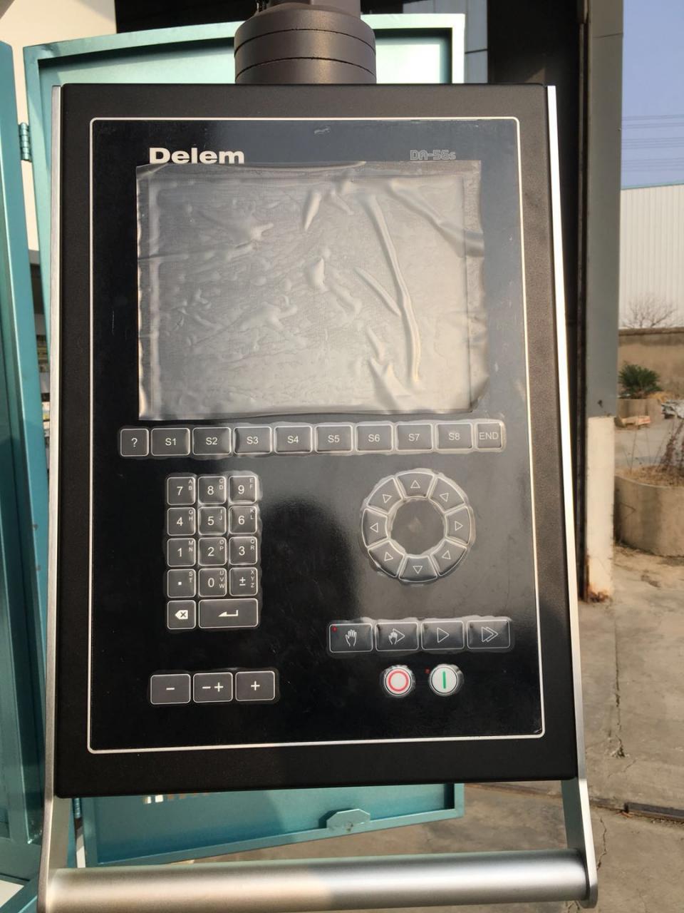 Hydraulic Stainless Steel Wc67y/k-300/6000 Mould Crowning Press Brake Hidraulička preša za krunjenje kalupa Wc67y/k-300/6000 od nehrđajućeg čelika