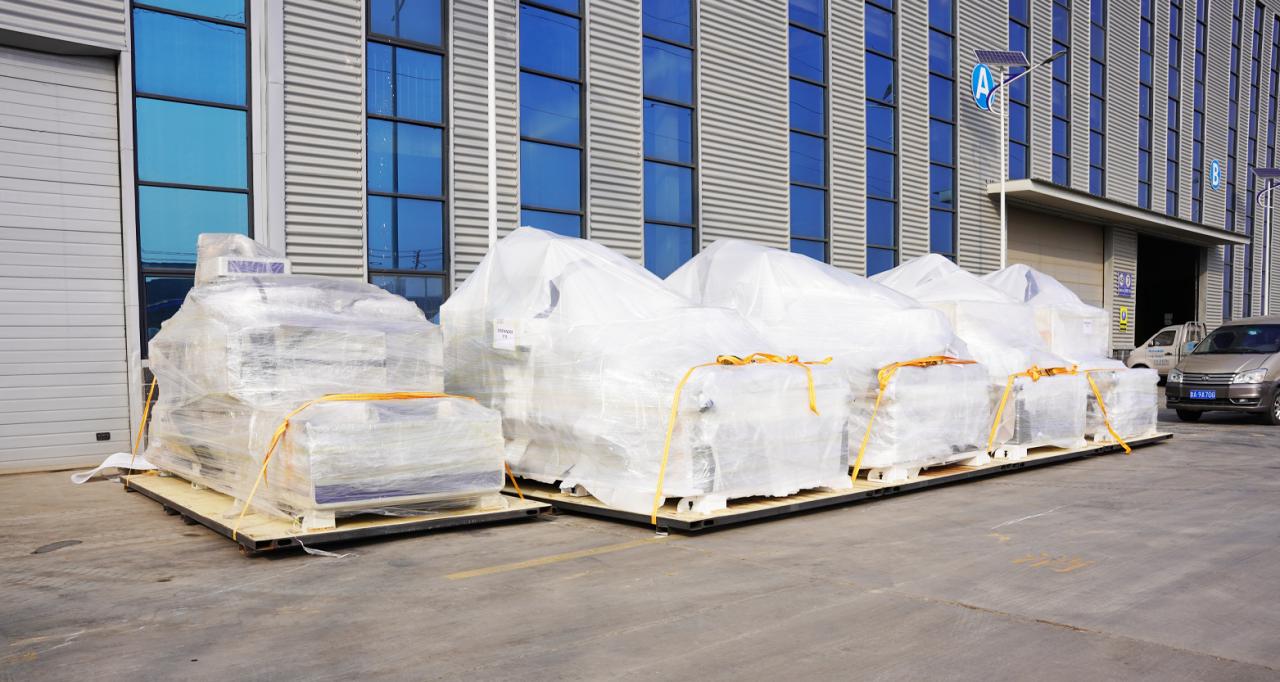 Laser Source 2000w 3000w Fiber Laser Cutting Machine Laser Source 2000w 3000w vlaknasti laserski stroj za rezanje