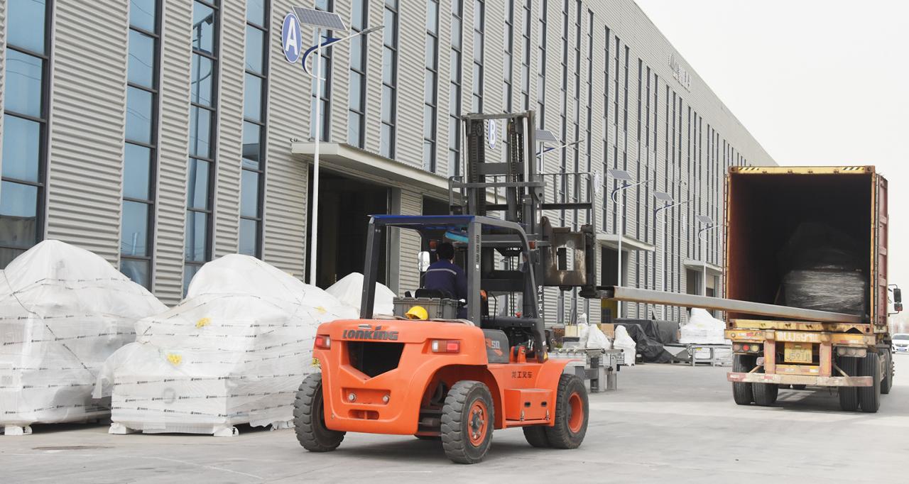 Laser Source 2000w 3000w Fiber Laser Cutting Machine Laser Source 2000w 3000w vlaknasti laserski stroj za rezanje