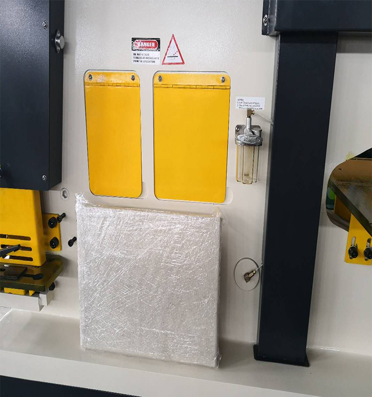 Metal Cutting Hydraulic Steelworkers Machine For Punching Cropping Notching Cutting Hidraulički čeličani za rezanje metala za probijanje, rezanje, rezanje