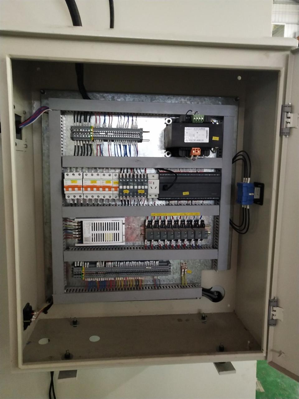 Stroj za bušenje visokih performansi s pneumatskom tarnom spojkom