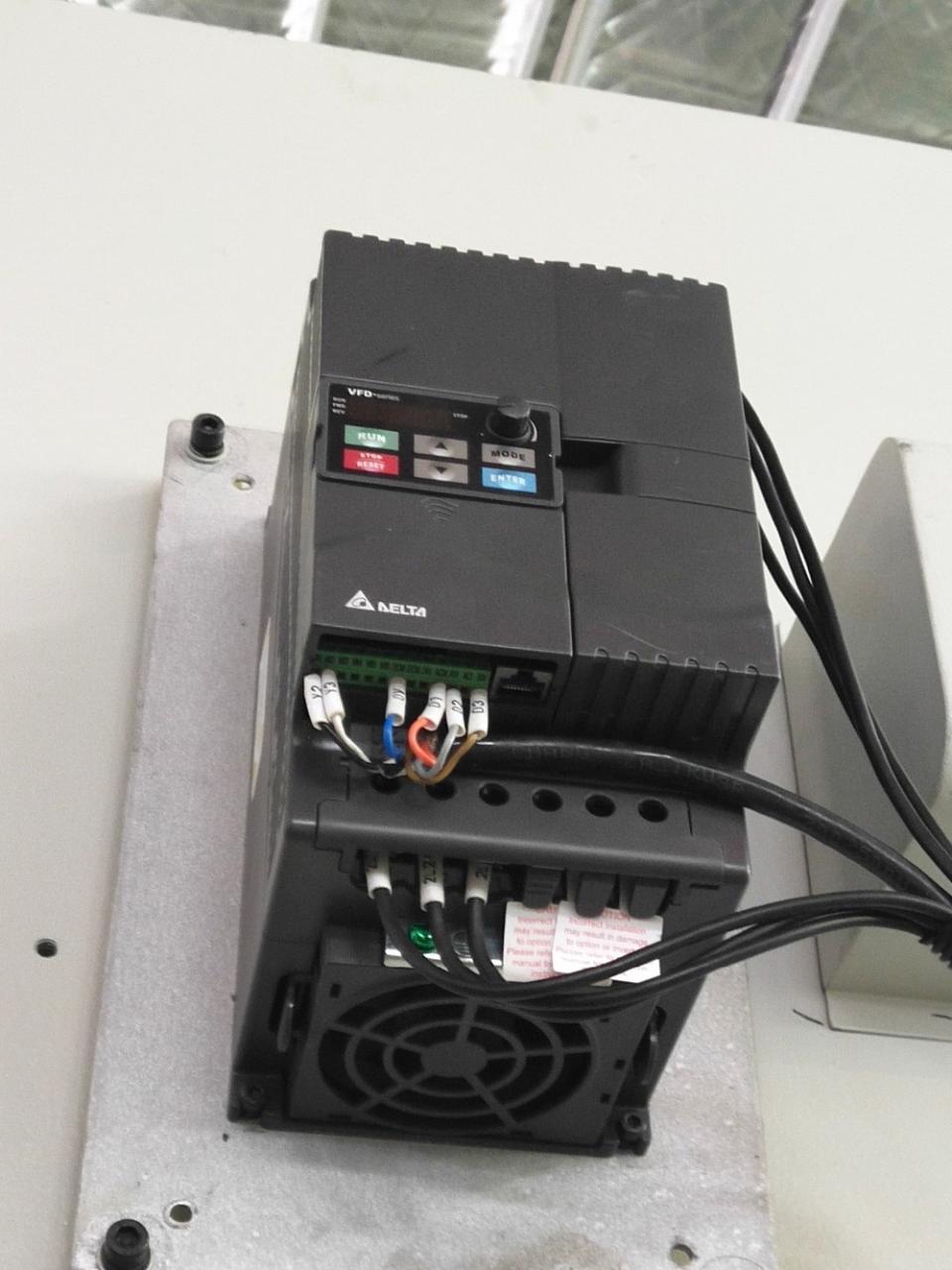 Stroj za bušenje visokih performansi s pneumatskom tarnom spojkom