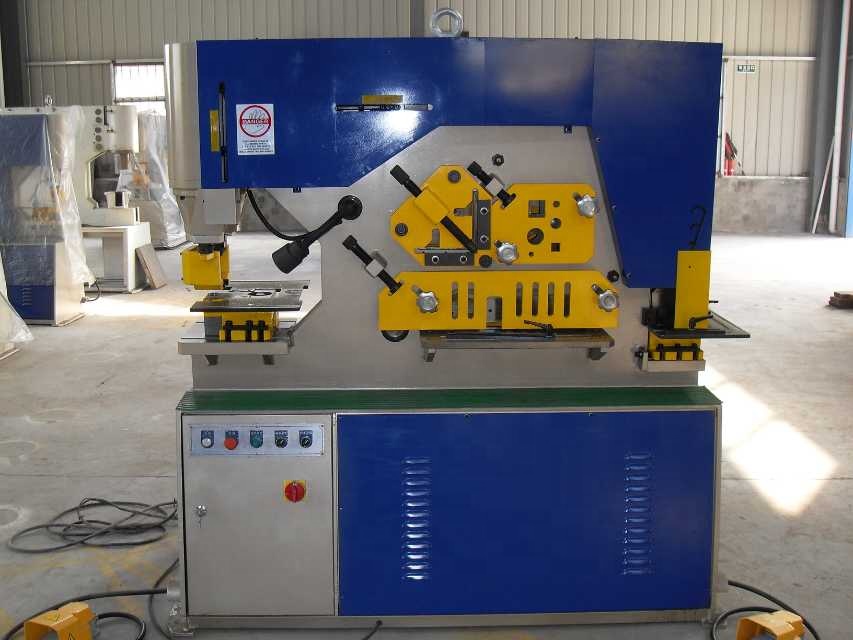 Q35y Series Multifunctional Hydraulic Iron Worker Combined Shearing And Punching Machine Višenamjenski hidraulički kombinirani stroj za šišanje i probijanje serije Q35y