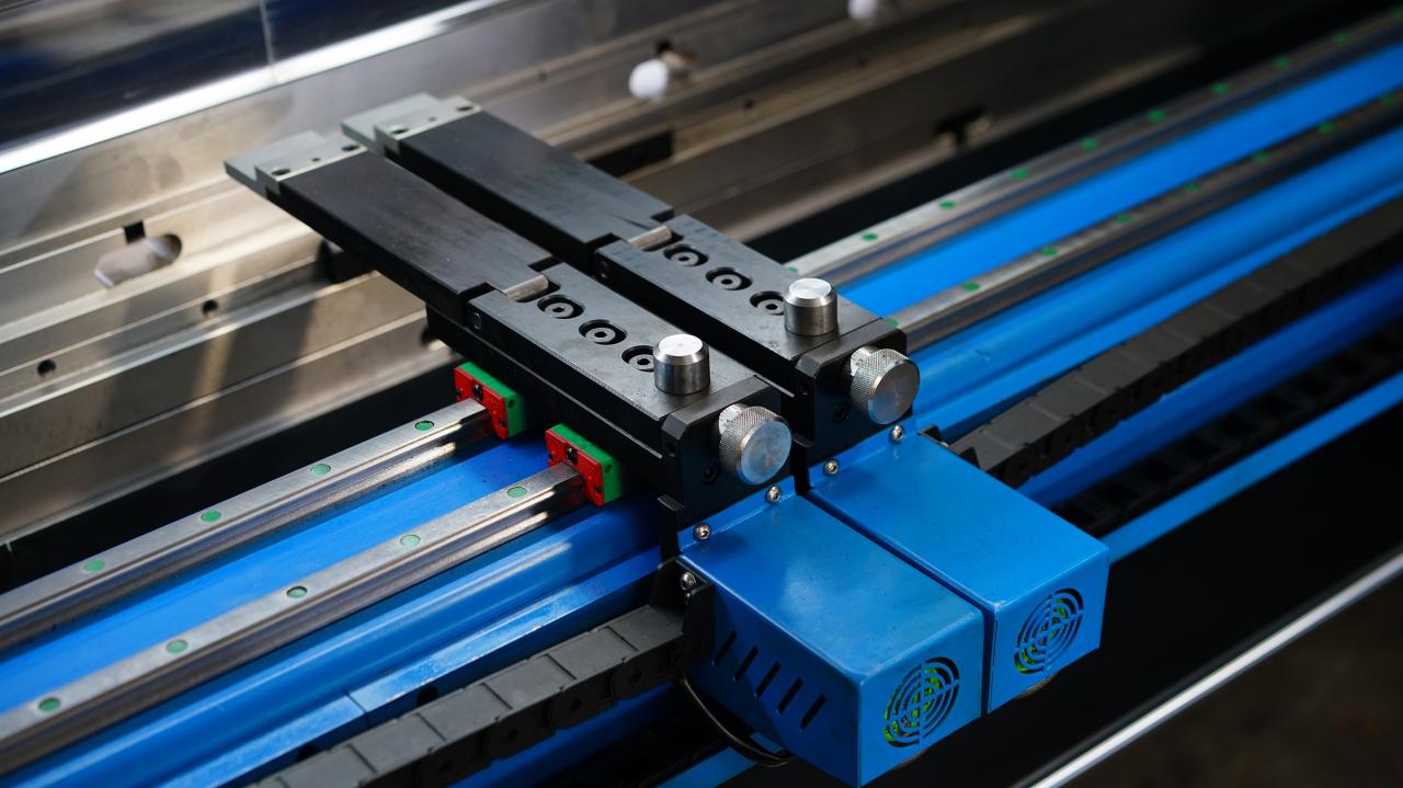 Wc67k-400T Cnc Plc ručni stroj za savijanje limova, hidraulični Nc stroj za presovanje