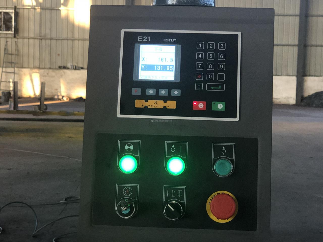 Wc67k Cnc Aluminum Iron Plate Hydraulic Press Brake Cnc Metal Sheet Bending Machine Wc67k Cnc hidraulična preša za aluminijsku željeznu ploču Cnc stroj za savijanje limova