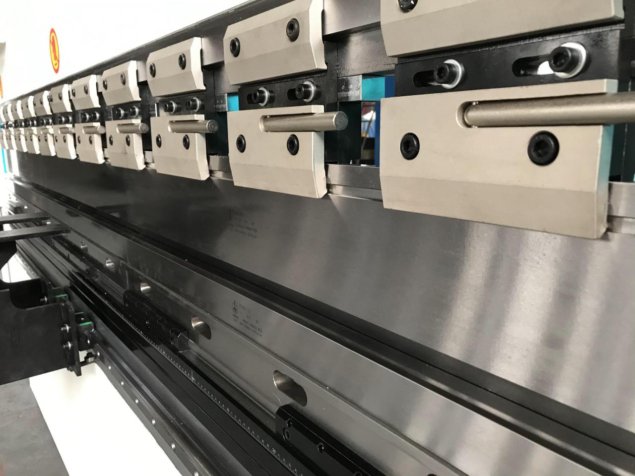 Wc67y-65/2500 OEM hidraulični stroj za presovanje stroj za savijanje čelika